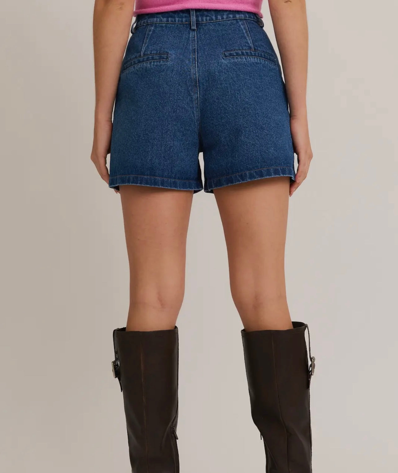 Pleated denim shorts