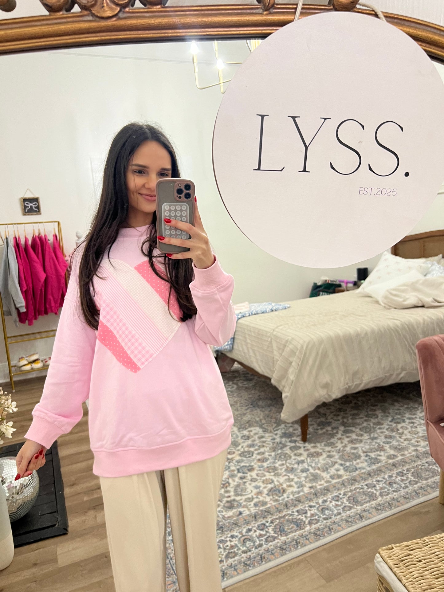 Valentines heart patched crewneck oversized