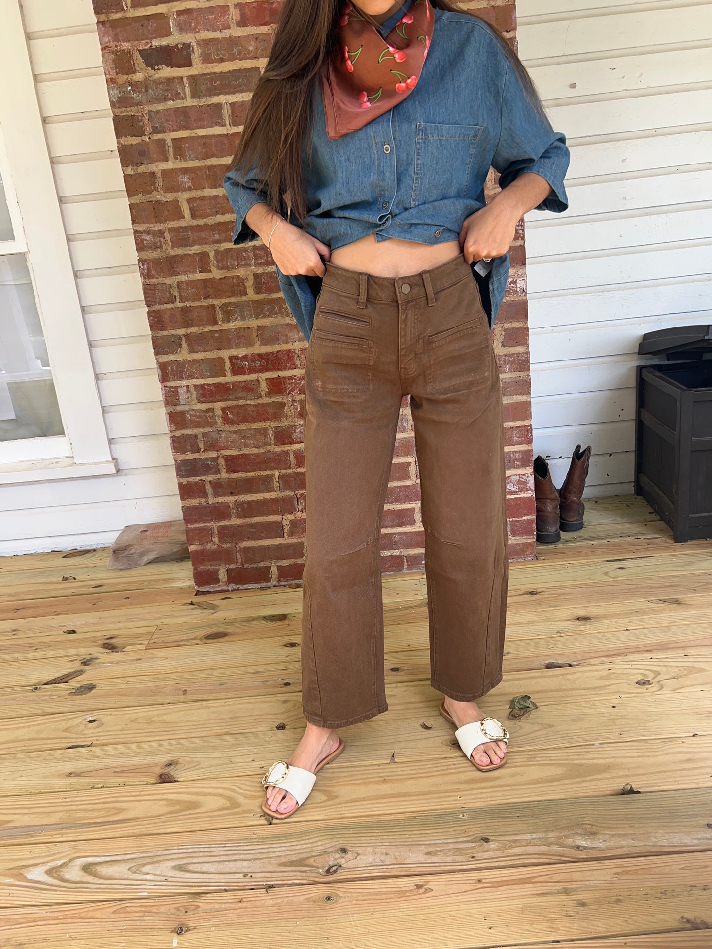 Flying Monkey Brown Barrel Jeans