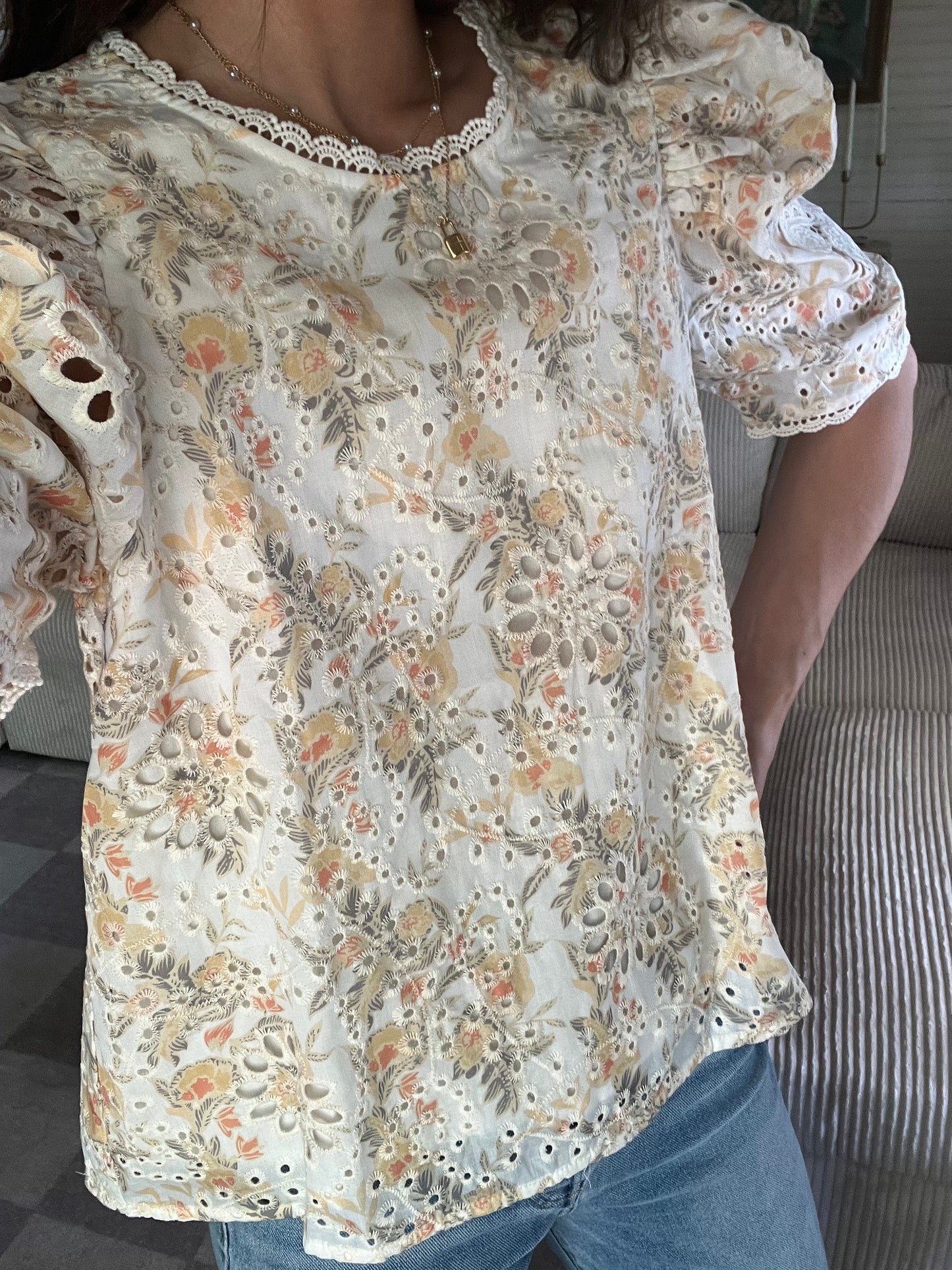 Floral print puff sleeve blouse