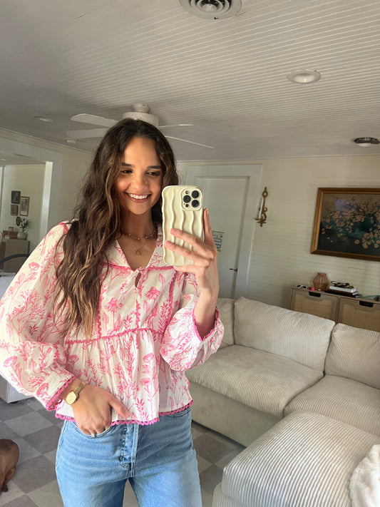 Pink and white collard top